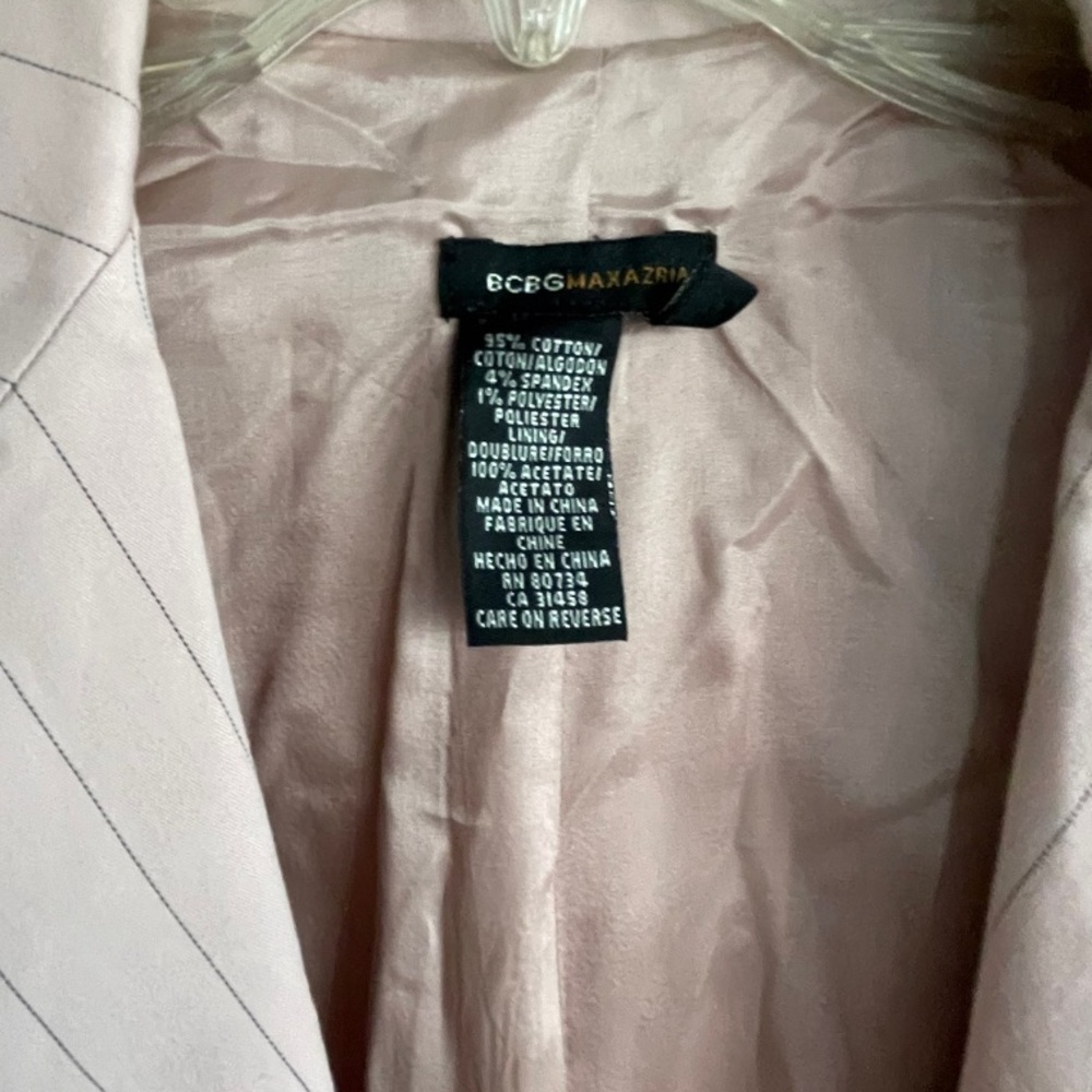 BCBG MaxAzria Blazer Two Button Pink Lined Size Medium - Picture 3 of 7